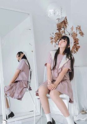 国产进口手表_4K在线手机播放