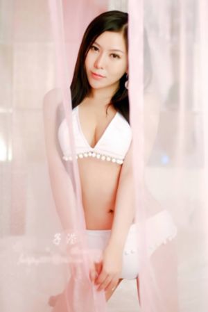 国产嫩模无内衣视频_BD国语在线观看