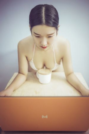 欧美风眉毛怎么画_BD韩语神马在线观看