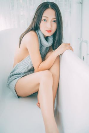 欧美金发白av演员_免费国语
