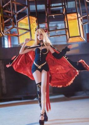 欧美巨乳艳星图片_超清在线观看完整版