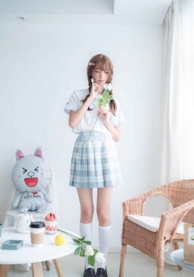 欧美巨乳人妖_蓝光影视在线观看